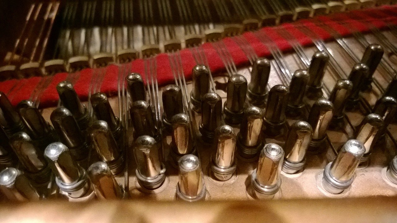 workings of the piano